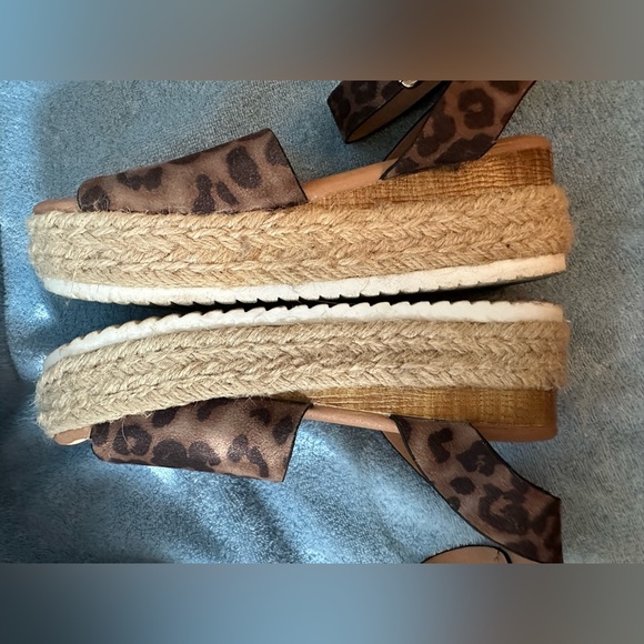 Animal print platform espadrilles size 7 - Picture 7 of 10